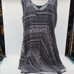 GNW Black and White Tribal Print Tank Top‎